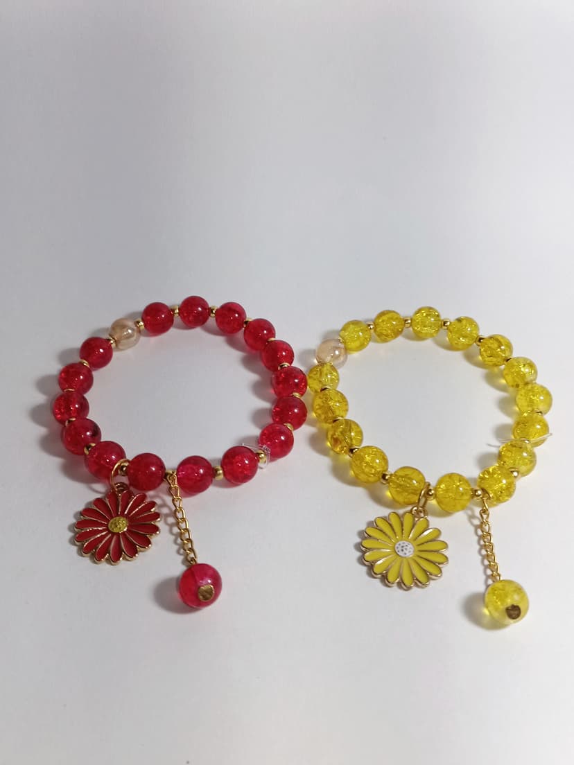 Dangling Daisy bracelet
